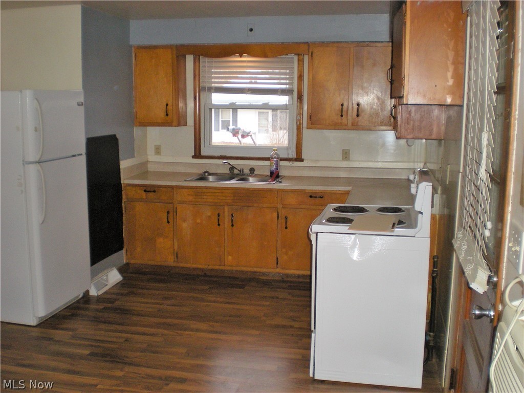 333-339 Devonshire Road Vermilion, OH 44089 - Photo 8 of 16
