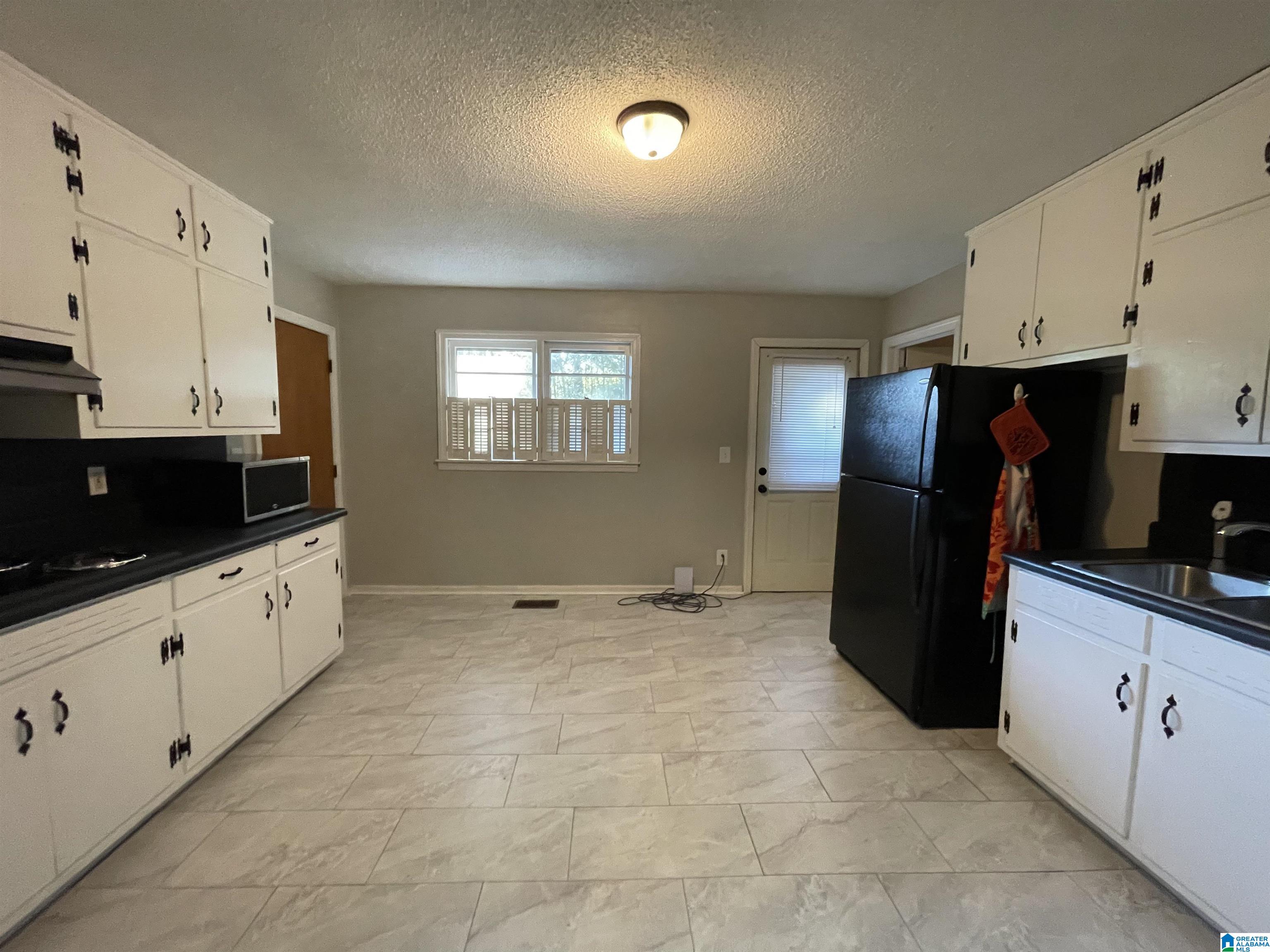 1711 Pinedale Road Clanton, AL 35046 - Photo 8 of 37 Gallery Image 8