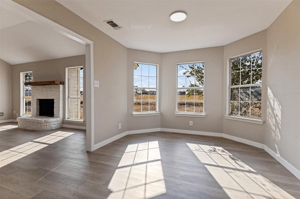 12169 Liberty School Road Azle, TX 76020 - Photo 8 of 27 Gallery Image 8