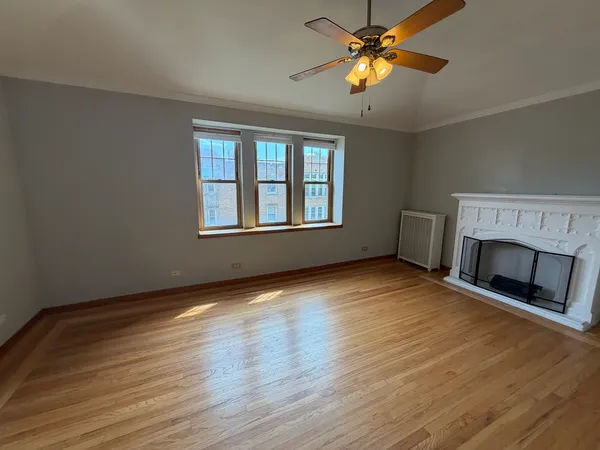 $2,500 | 10913 South Longwood Drive, Unit 3, Chicago, IL 60643