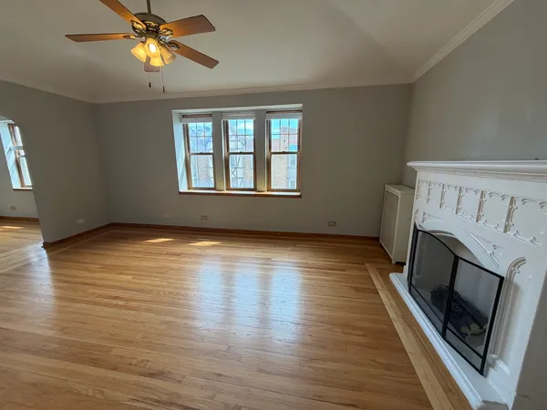 $2,500 | 10913 South Longwood Drive, Unit 3, Chicago, IL 60643