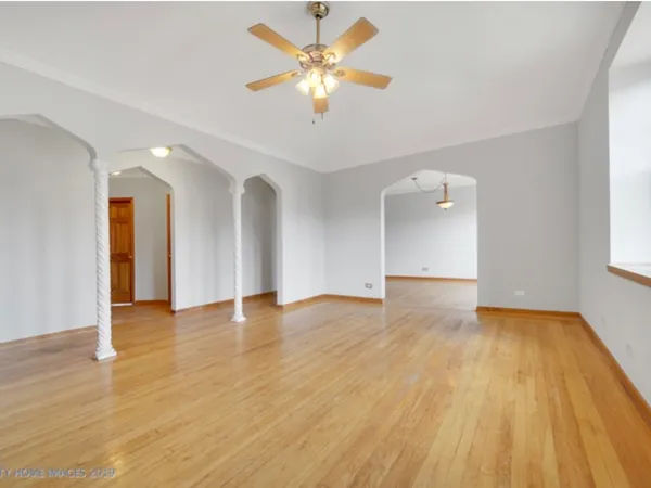 $2,500 | 10913 South Longwood Drive, Unit 3, Chicago, IL 60643