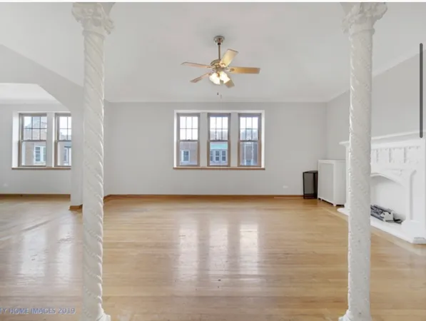 $2,500 | 10913 South Longwood Drive, Unit 3, Chicago, IL 60643