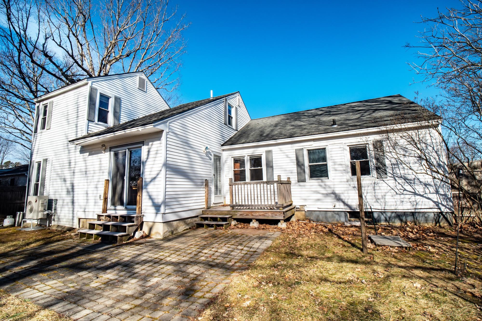 103 Heineberg Road Burlington, VT 05408 - Photo 3 of 31 Gallery Image 3
