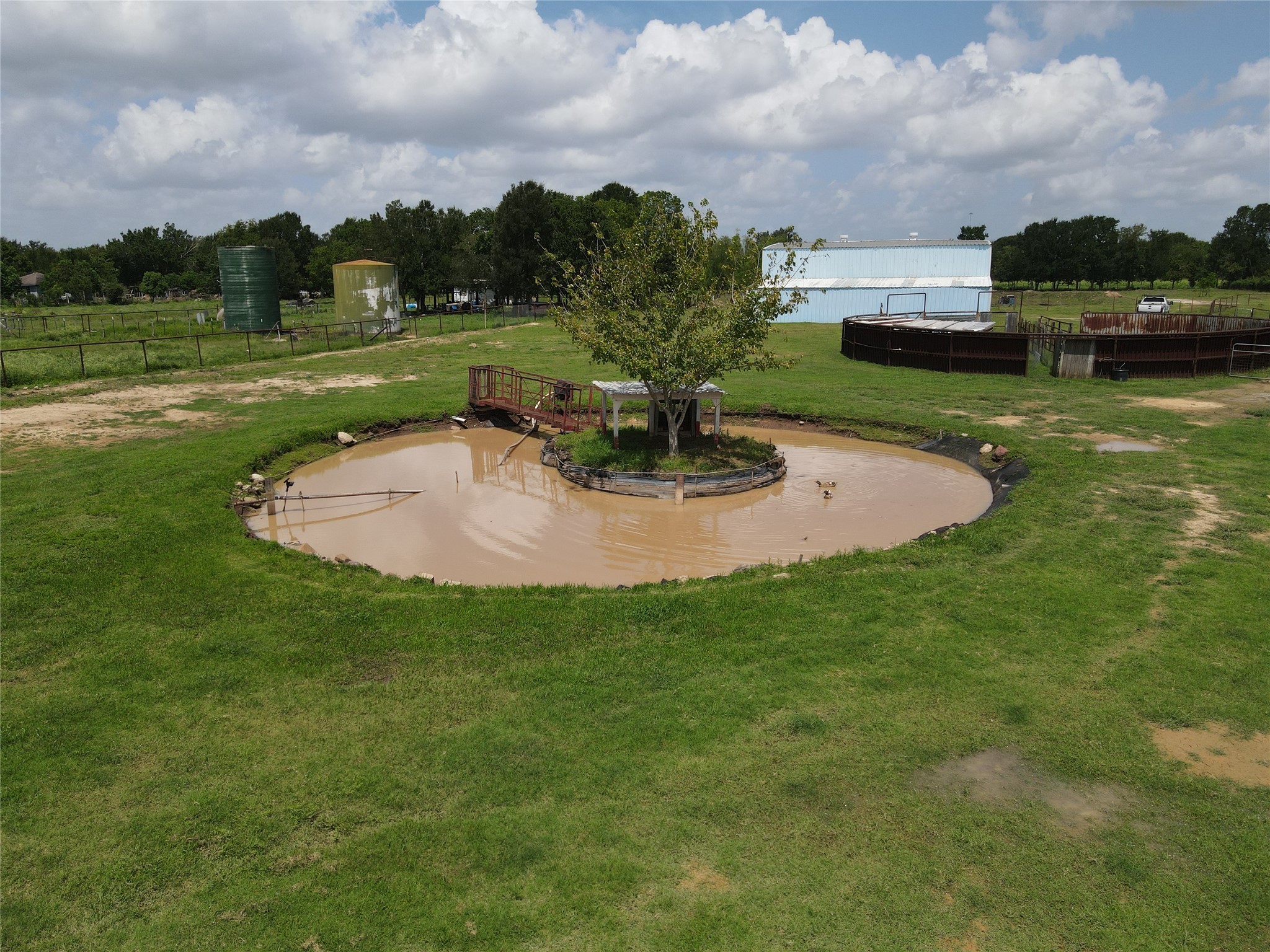 37110 Donigan Road Brookshire, TX 77423 - Photo 16 of 43 a view of a garden with a house