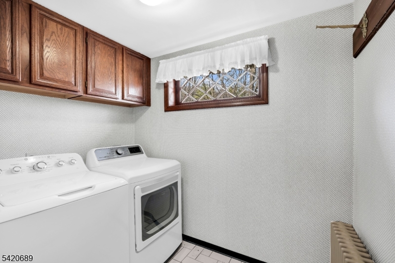 15 Deerhaven Lane Oak Ridge, NJ 07438 - Photo 21 of 39