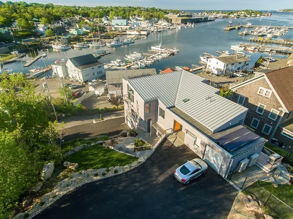 $2,197,000 | 11 Wall Street, Unit R, Gloucester, MA 01930