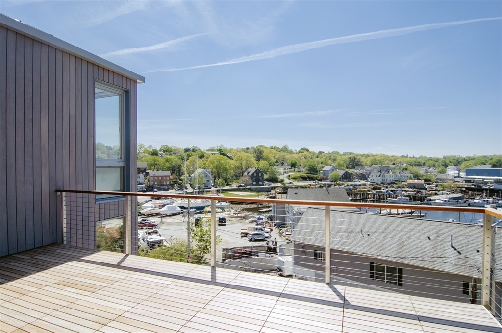 11 Wall Street, Unit R Gloucester, MA 01930 - Photo 22 of 32