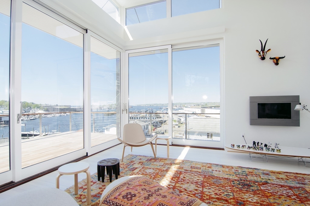 11 Wall Street, Unit R Gloucester, MA 01930 - Photo 6 of 32