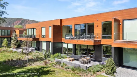 $2,995,000 | 101 Willow Road, Unit 206, Basalt, CO 81621