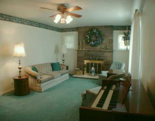 58 Donora Road Monongahela, PA 15063 - Photo 6 of 8 Gallery Image 6