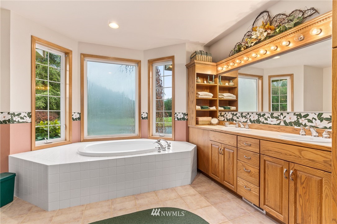 31 Jones Road Raymond, WA 98577 - Photo 14 of 25 Gallery Image 14