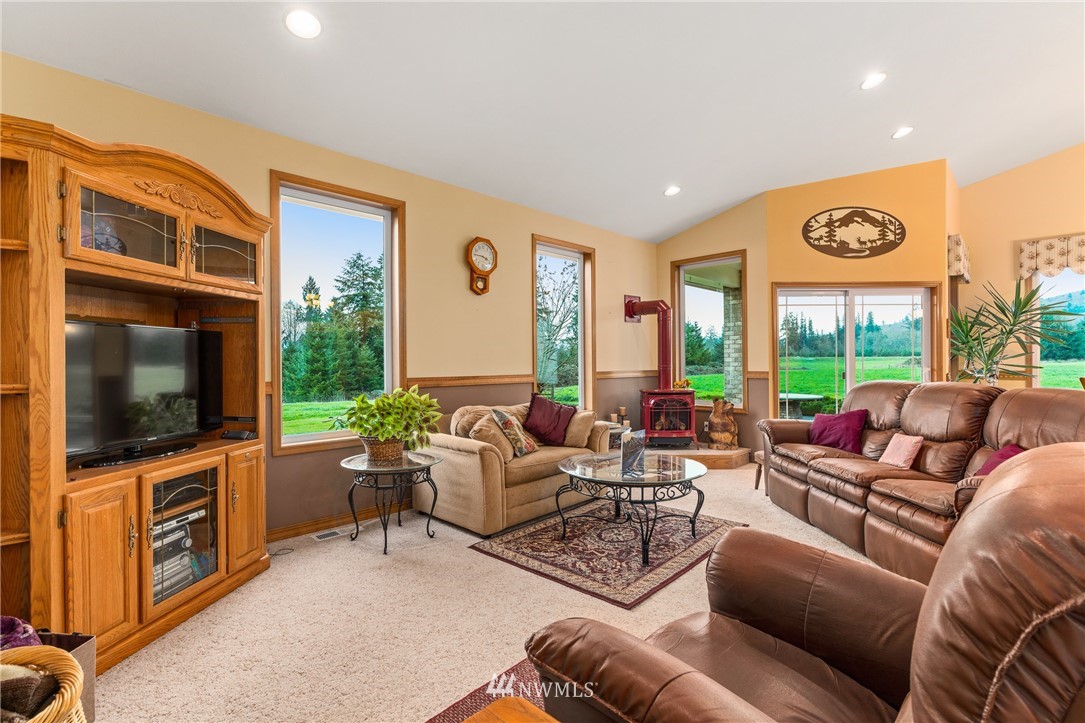 31 Jones Road Raymond, WA 98577 - Photo 18 of 25 Gallery Image 18