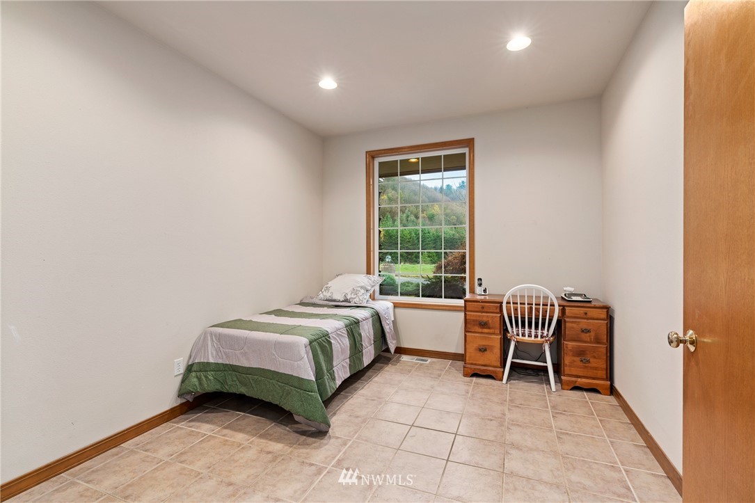 31 Jones Road Raymond, WA 98577 - Photo 23 of 25 Gallery Image 23