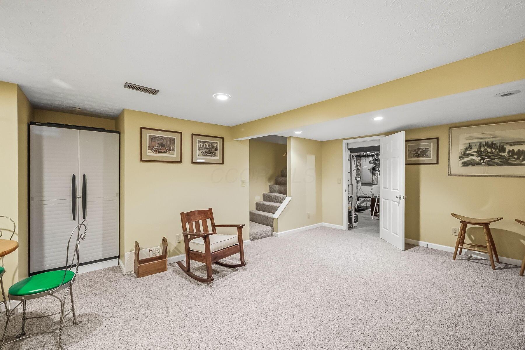 8191 Maxtown Road Westerville, OH 43082 - Photo 57 of 63 57-web-or-mls-8191 Maxtown Rd-157