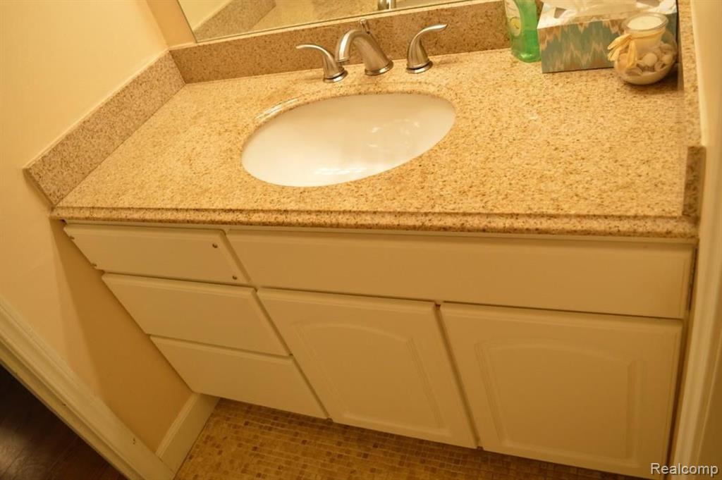 42415 Park Ridge Road Novi, MI 48375 - Photo 14 of 26