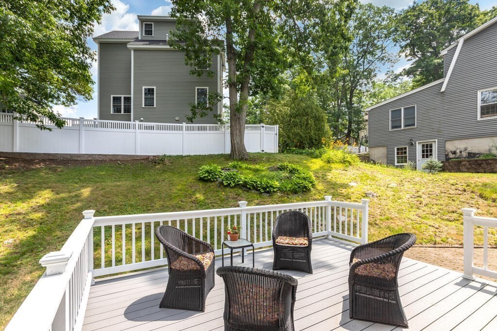 67 Longfellow Road Reading, MA 01867 - Photo 23 of 30 Gallery Image 23