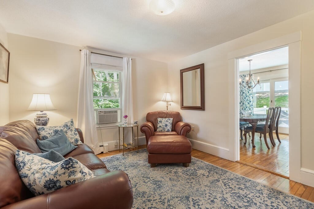 67 Longfellow Road Reading, MA 01867 - Photo 5 of 30 Gallery Image 5