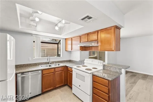 $1,274 | 7300 West Pirates Cove Road, Unit 2086, Las Vegas, NV 89145