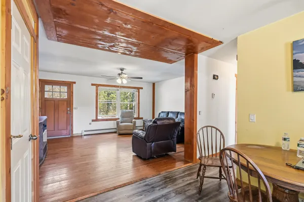 $489,900 | 437 High Street, Boscawen, NH 03303