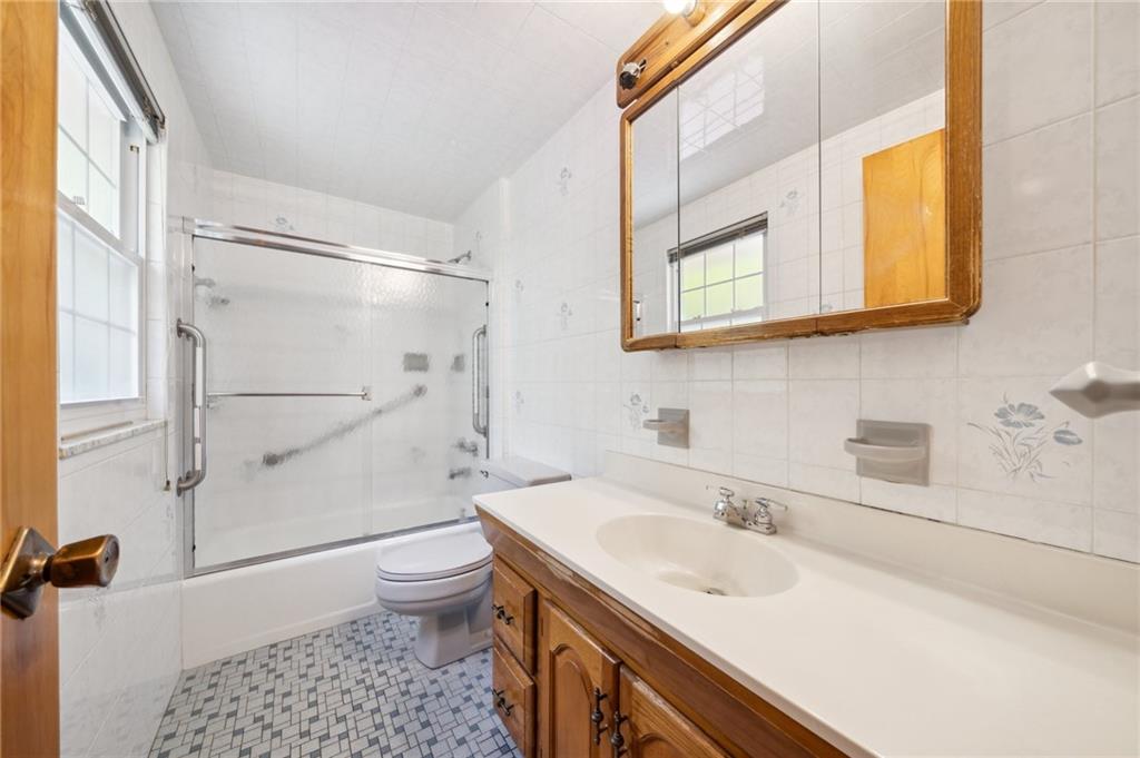 111 Atterbury Road Monroeville, PA 15146 - Photo 23 of 37 Gallery Image 23