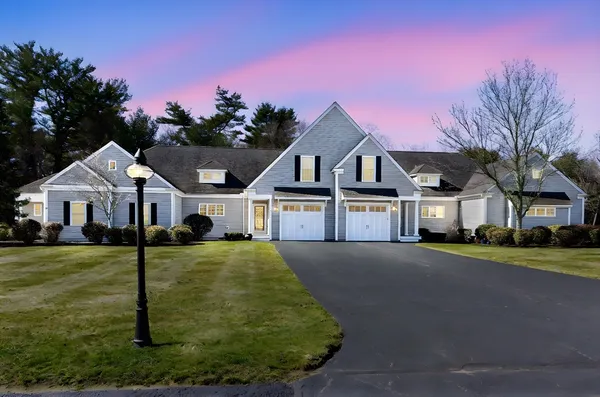 $575,000 | 13 Meadowlark Drive, Unit 13, Middleboro, MA 02346