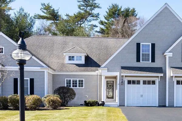 $575,000 | 13 Meadowlark Drive, Unit 13, Middleboro, MA 02346