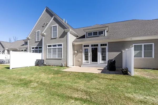 $575,000 | 13 Meadowlark Drive, Unit 13, Middleboro, MA 02346