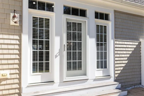 $575,000 | 13 Meadowlark Drive, Unit 13, Middleboro, MA 02346