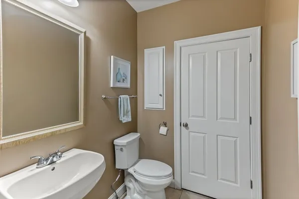 $575,000 | 13 Meadowlark Drive, Unit 13, Middleboro, MA 02346