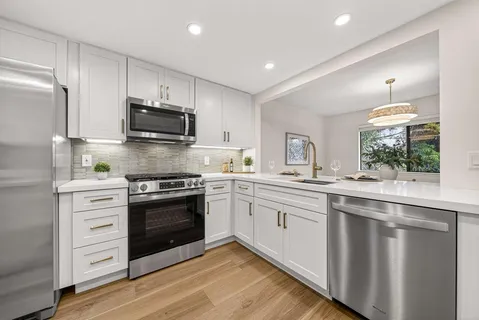 $795,000 | 3143 Avenida Olmeda, Carlsbad, CA 92009