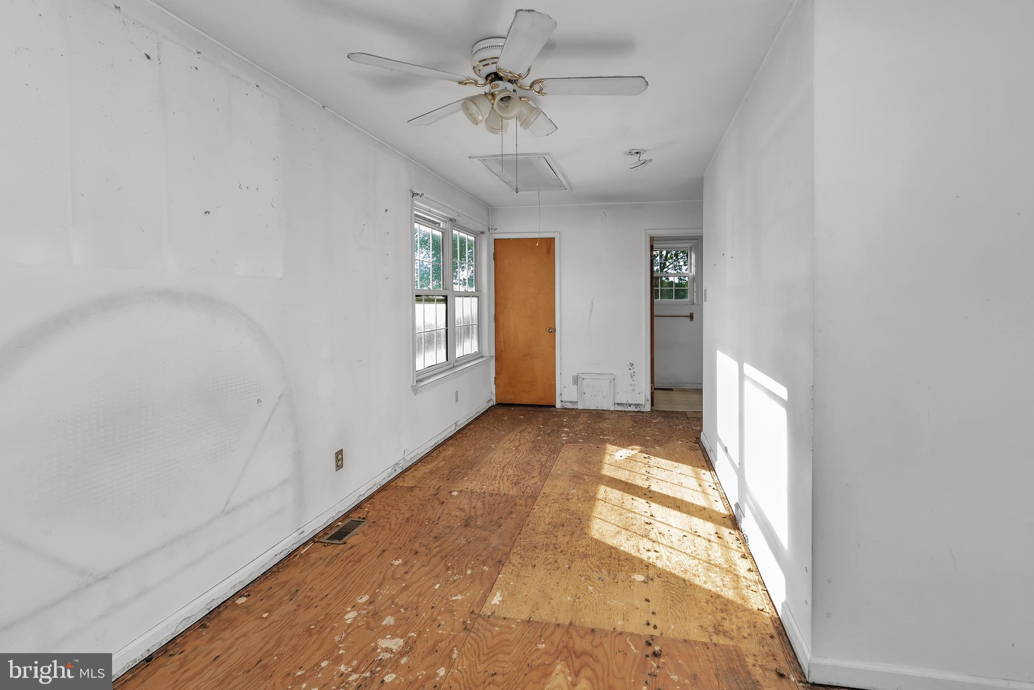 16 Constitution Road Clementon, NJ 08021 - Photo 22 of 61