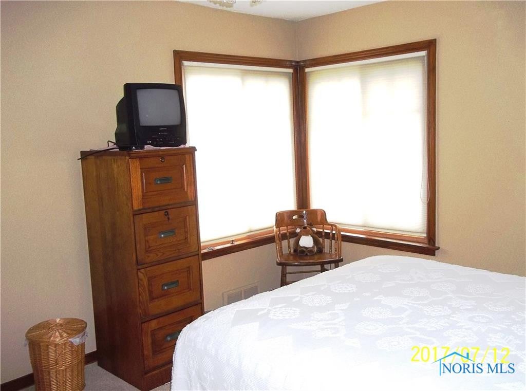 6521 Seaman Road Oregon, OH 43616 - Photo 11 of 28 Gallery Image 11