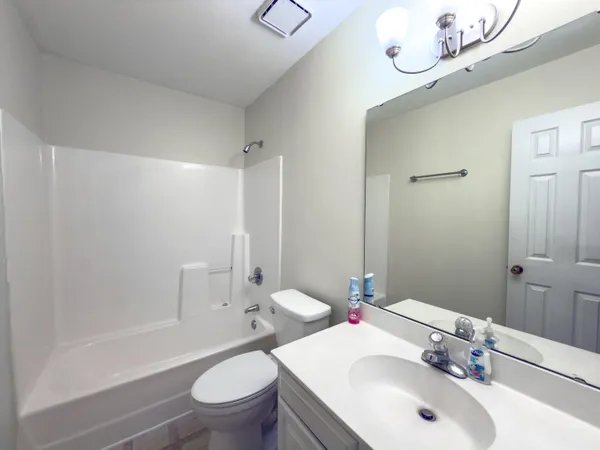 $2,450 | 115 Hartley Hall Court, Summerville, SC 29485