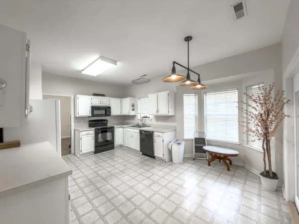 $2,450 | 115 Hartley Hall Court, Summerville, SC 29485