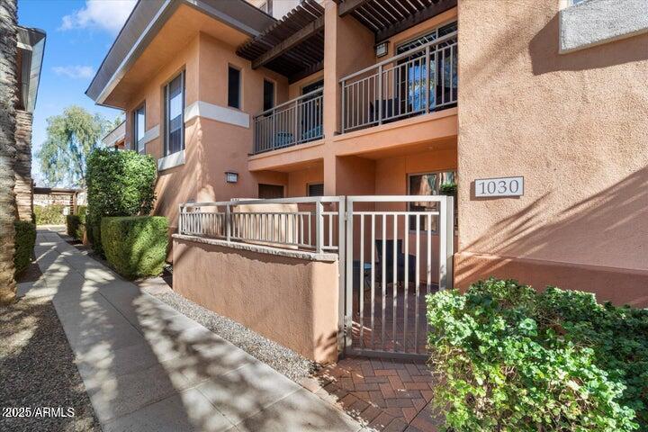 6940 East Cochise Road, Unit 1030 Paradise Valley, AZ 85253 - Photo 2 of 22 20250122161710453596000000-o