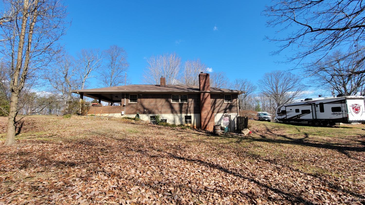 813 Jasper Wood Road Hurt, VA 24563 - Photo 2 of 10 Gallery Image 2