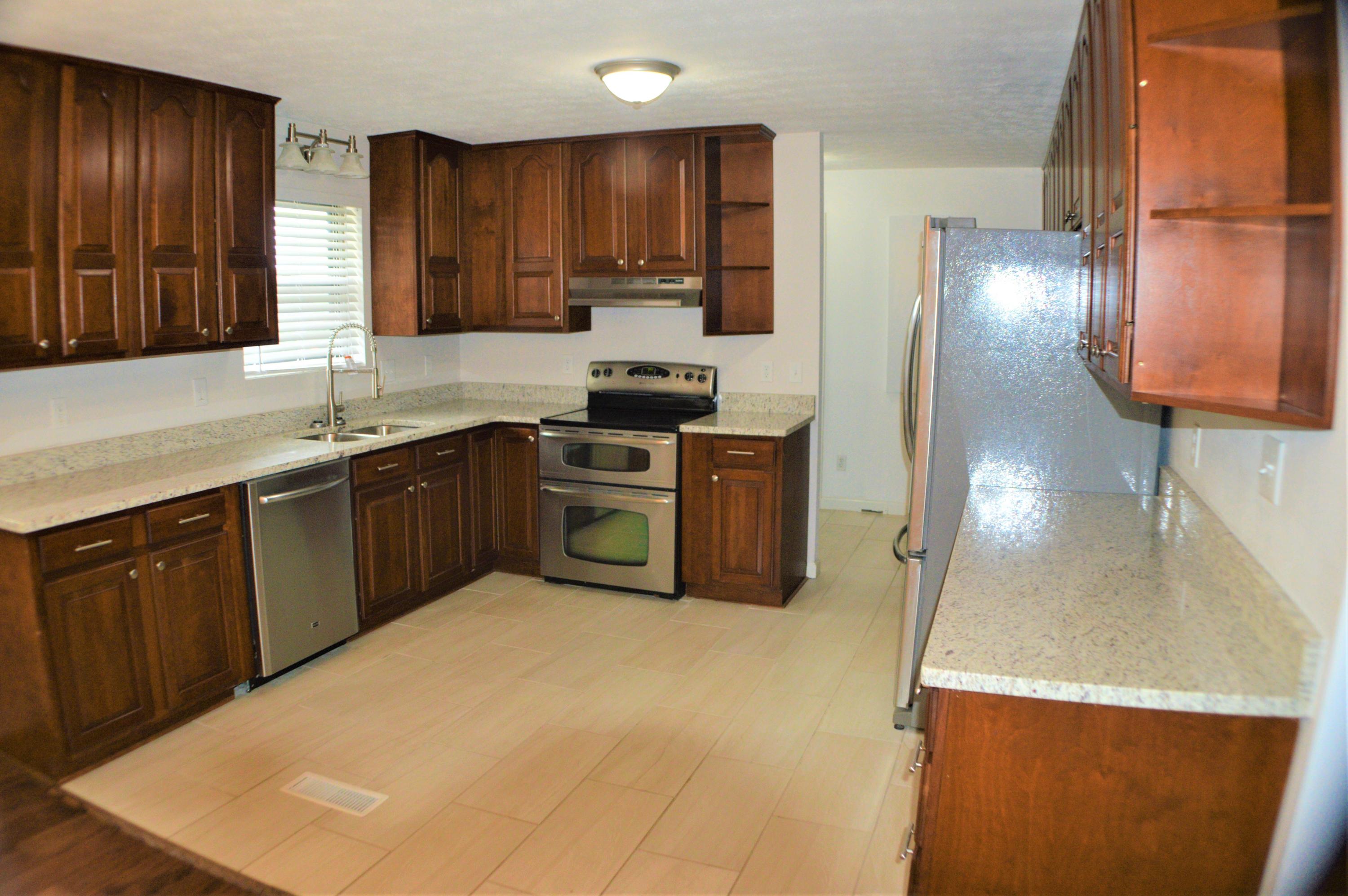 648 Chilhowee School Road Seymour, TN 37865 - Photo 5 of 26 DSC_0030