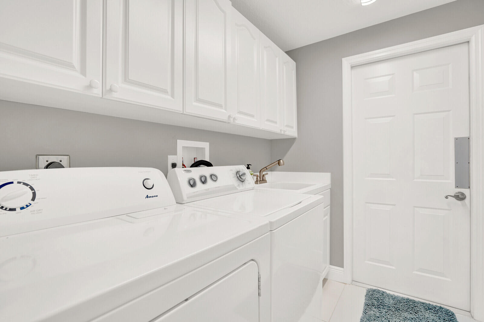 8522 Belfry Place Port St. Lucie, FL 34986 - Photo 30 of 52 Laundry Room