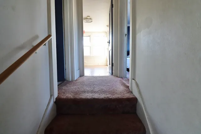 a view of entryway and hall