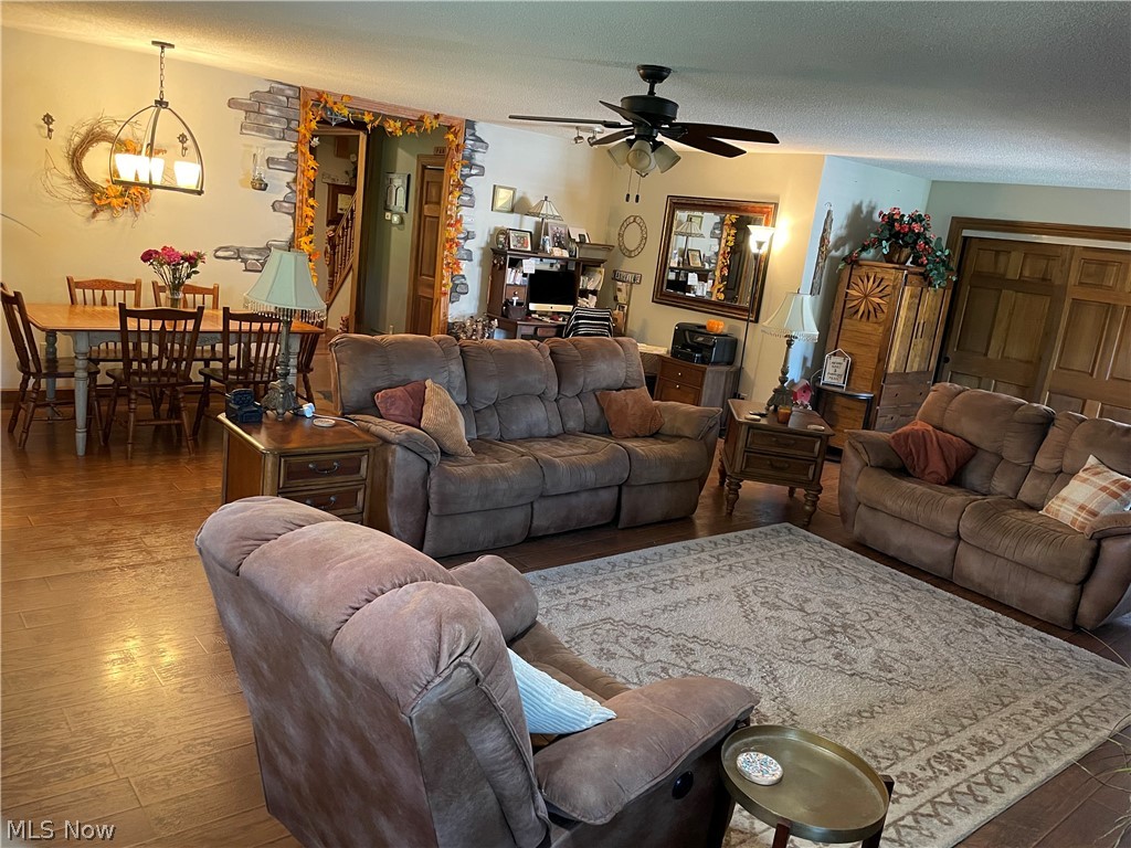 1040 East Calla Road Youngstown, OH 44514 - Photo 17 of 43 Gallery Image 17