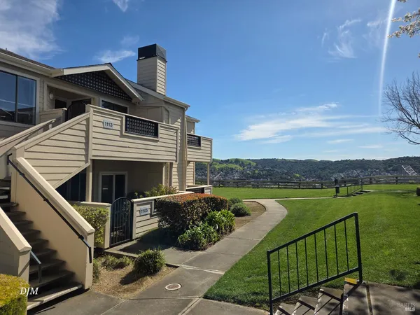 $385,000 | 1201 Glen Cove Parkway, Unit 1113, Vallejo, CA 94591