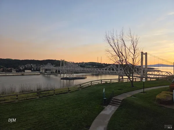 $385,000 | 1201 Glen Cove Parkway, Unit 1113, Vallejo, CA 94591