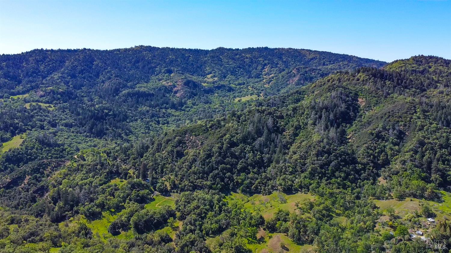 1510 Boonville Road Ukiah, CA 95482 - Photo 24 of 26 a view of a house and mountains