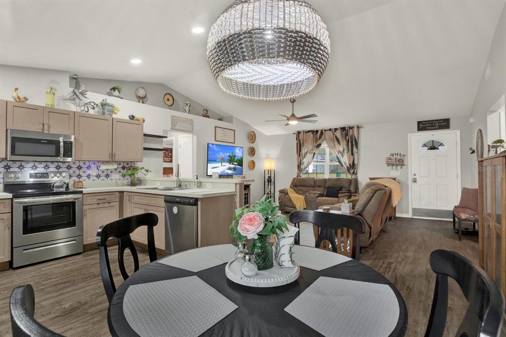 2803 Reagan Street West Inverness, FL 34453 - Photo 6 of 20