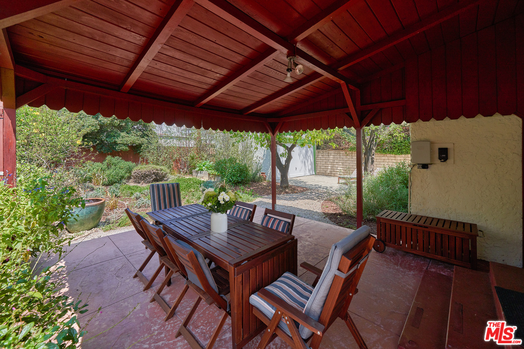 1157 South Point View Street Los Angeles, CA 90035 - Photo 18 of 25 Gallery Image 18