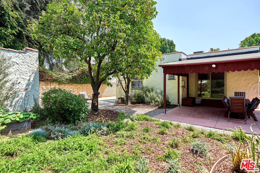 1157 South Point View Street Los Angeles, CA 90035 - Photo 22 of 25 Gallery Image 22
