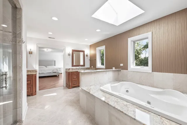 $1,845,000 | 6447 Manor Drive, Burr Ridge, IL 60527