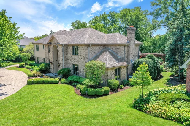 $1,845,000 | 6447 Manor Drive, Burr Ridge, IL 60527