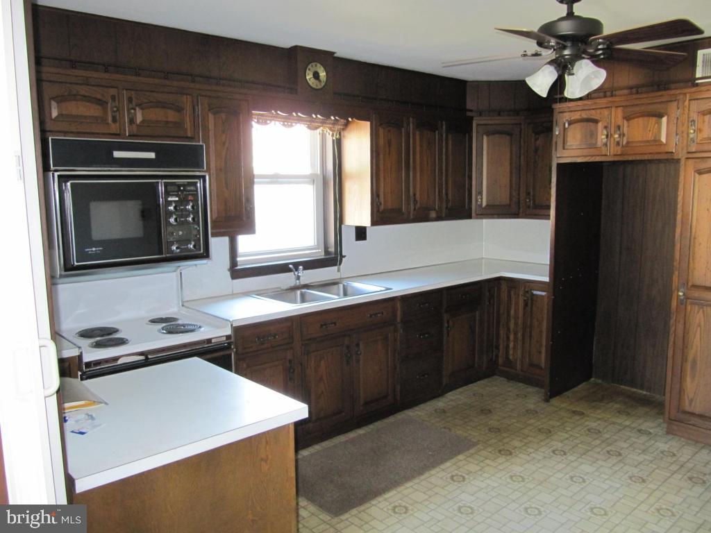 250 Creamery Road Denver, PA 17517 - Photo 7 of 19 Gallery Image 7